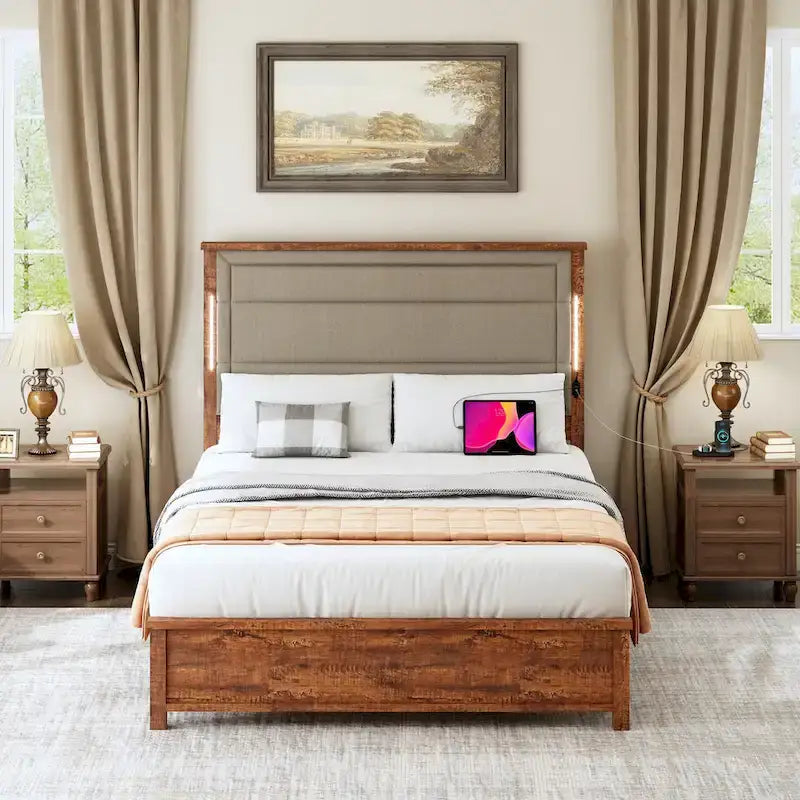 Lit plateforme Queen Size avec tête de lit capitonnée et lumières LED