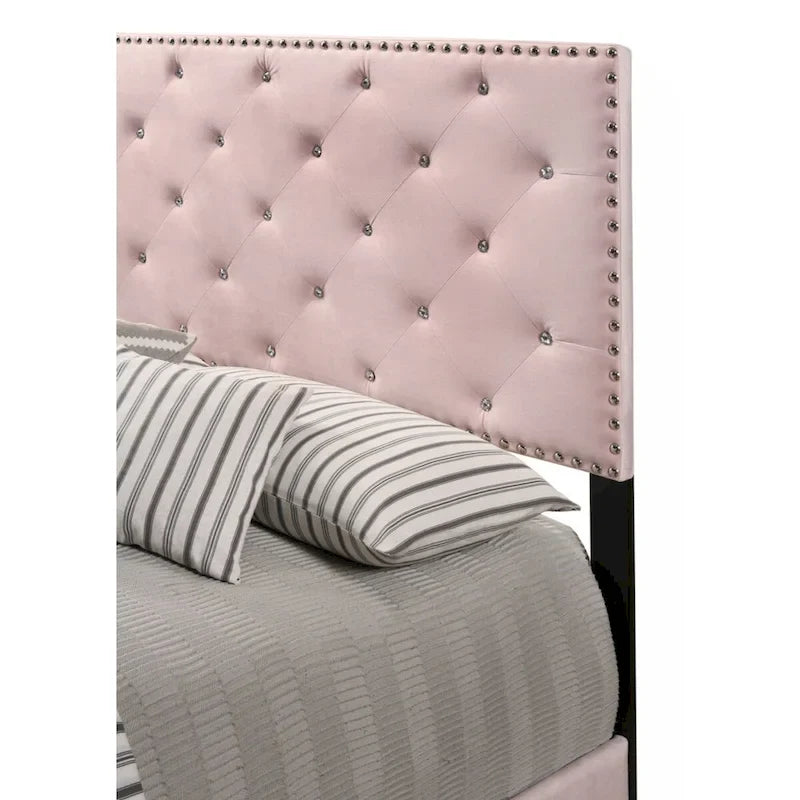 Lit plateforme en velours rose avec clous décoratifs, taille Queen